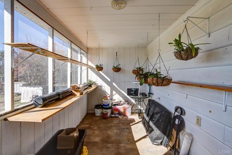 Tiny photo for 3292 Payneton Road, Chatham, VA 24531 (MLS # 363151)