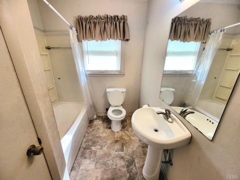 Tiny photo for 124 Wiggington Road, Lynchburg, VA 24502 (MLS # 365034)