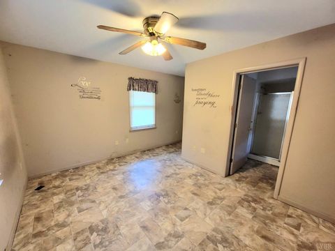 Tiny photo for 124 Wiggington Road, Lynchburg, VA 24502 (MLS # 365034)