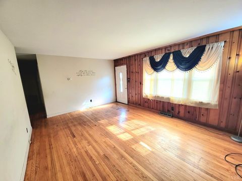 Tiny photo for 124 Wiggington Road, Lynchburg, VA 24502 (MLS # 365034)