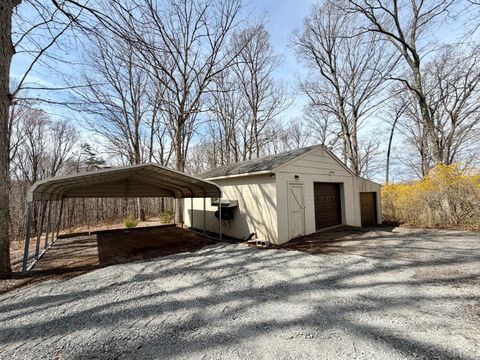 Tiny photo for 205 Woodrow Avenue, Monroe, VA 24574 (MLS # 365169)