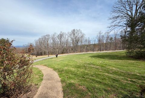 Tiny photo for 205 Woodrow Avenue, Monroe, VA 24574 (MLS # 365169)