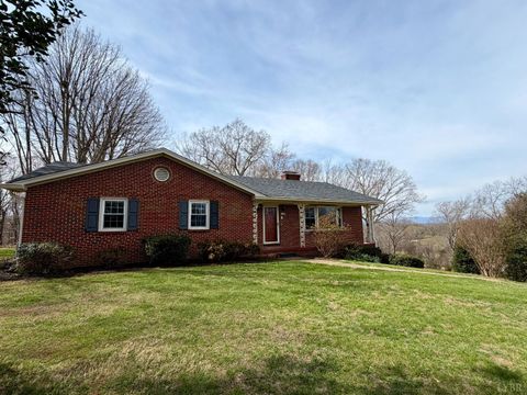Tiny photo for 205 Woodrow Avenue, Monroe, VA 24574 (MLS # 365169)