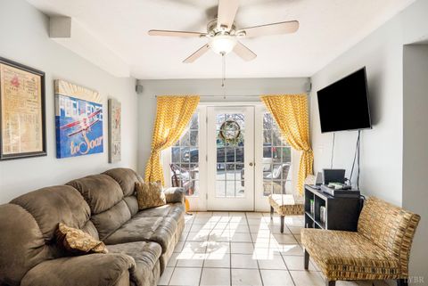 Tiny photo for 212 Villa View Place, Lynchburg, VA 24502 (MLS # 364811)