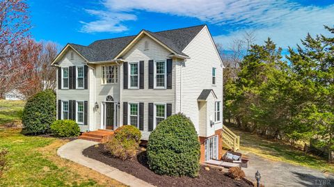 Tiny photo for 212 Villa View Place, Lynchburg, VA 24502 (MLS # 364811)