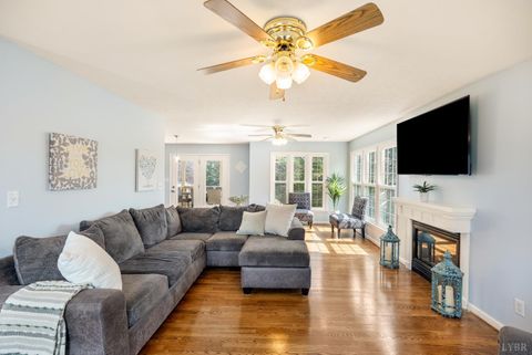 Tiny photo for 212 Villa View Place, Lynchburg, VA 24502 (MLS # 364811)