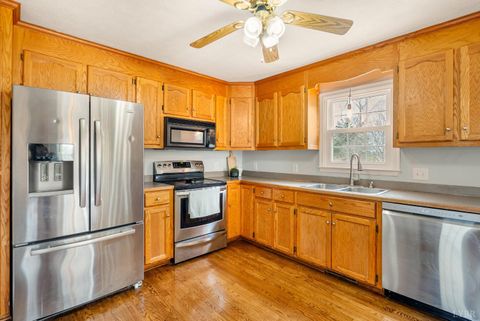 Tiny photo for 212 Villa View Place, Lynchburg, VA 24502 (MLS # 364811)
