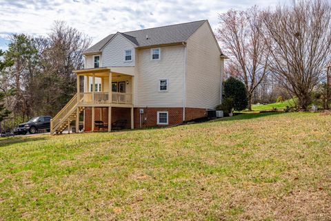 Tiny photo for 212 Villa View Place, Lynchburg, VA 24502 (MLS # 364811)
