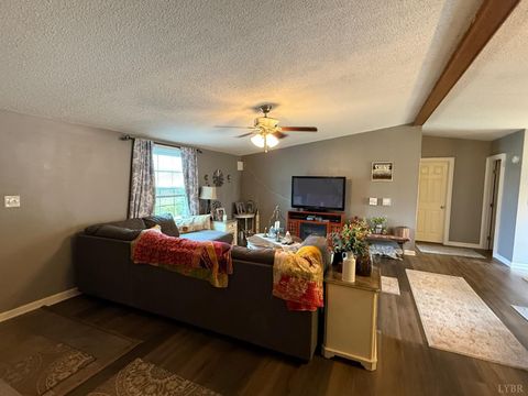 Tiny photo for 304 Plain Ridge Drive, Evington, VA 24550 (MLS # 365047)