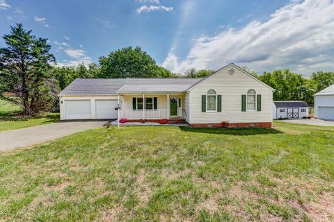 Photo of 1266 Bethel Church Road, Forest, VA 24551 (MLS # 365990)
