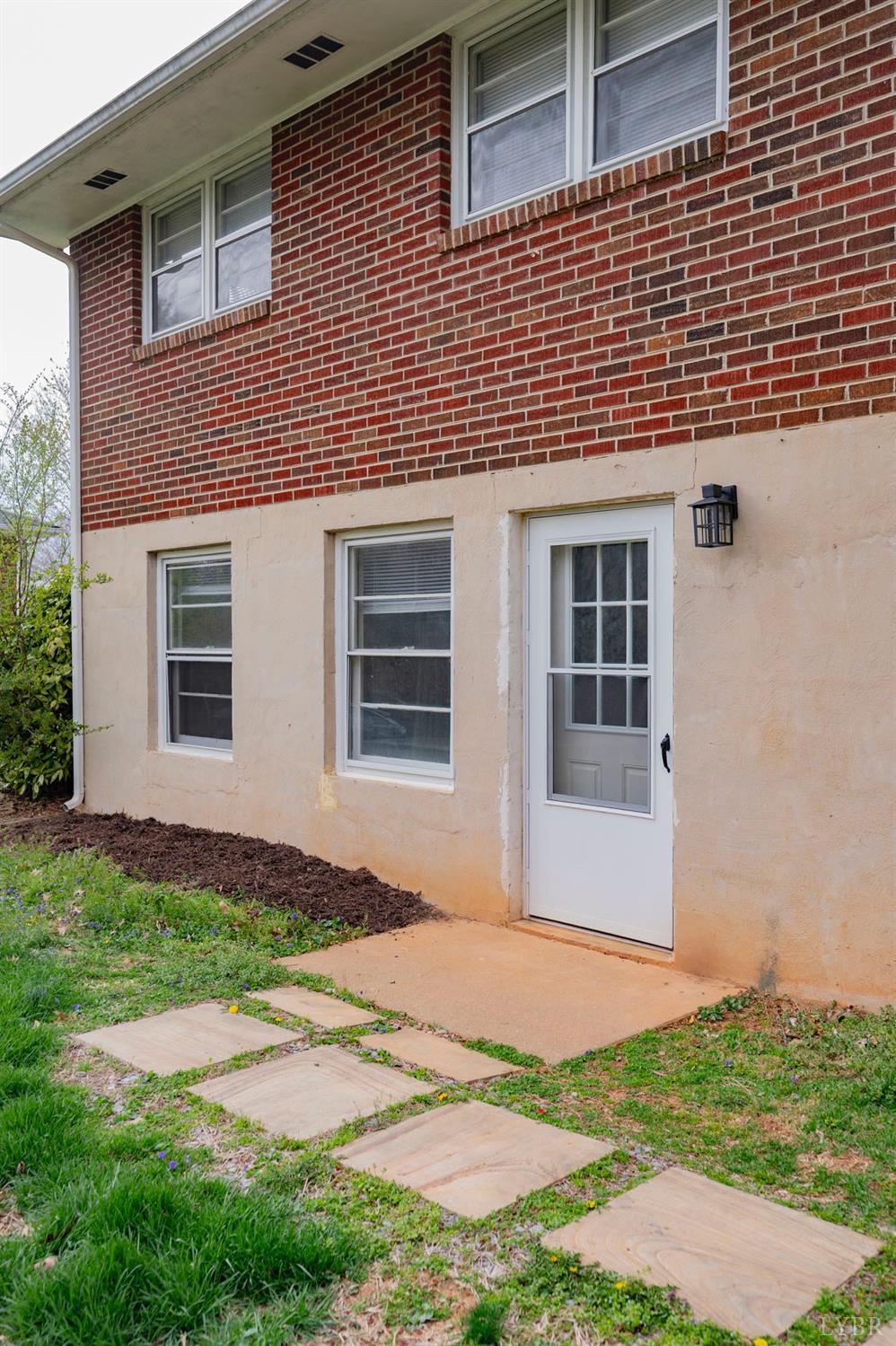 127 Walton Drive, Lynchburg, Virginia image 2