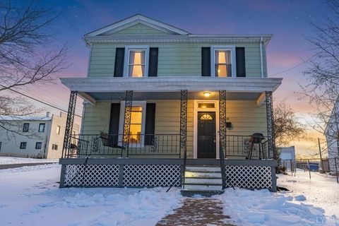 Photo of 1001 Rockbridge Avenue, Lynchburg, VA 24501 (MLS # 364263)