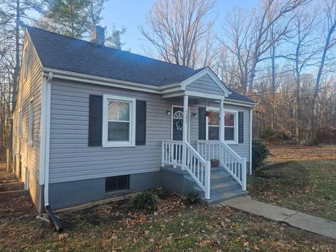 Tiny photo for 5393 Thomas Jefferson Road, Forest, VA 24551 (MLS # 363425)