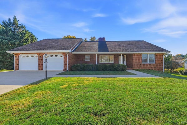 1356 BOONE DR, BEDFORD, VA 24523 - Image f87bb9975010d48629deebaf73c9a129/2096624678
