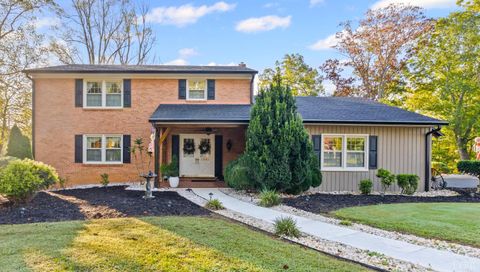 Photo of 1921 Tabby Ln Ln, Altavista, VA 24517 (MLS # 362670)
