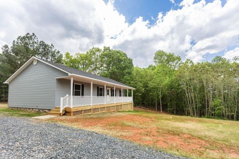 Tiny photo for 465 Soybean Drive, Appomattox, VA 24522 (MLS # 352238)
