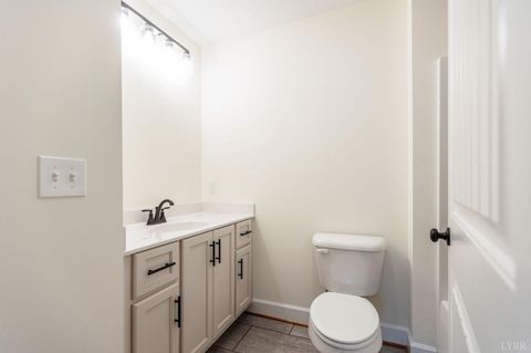 Tiny photo for 465 Soybean Drive, Appomattox, VA 24522 (MLS # 352238)