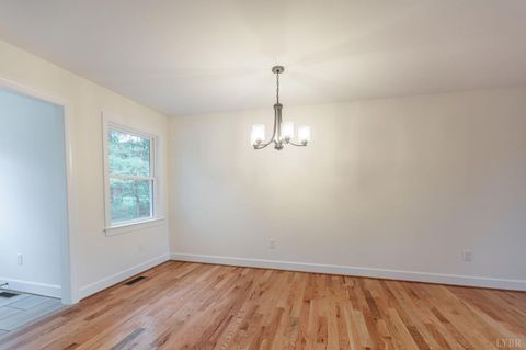 Tiny photo for 465 Soybean Drive, Appomattox, VA 24522 (MLS # 352238)
