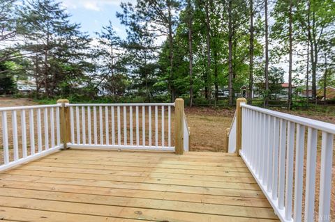 Tiny photo for 465 Soybean Drive, Appomattox, VA 24522 (MLS # 352238)