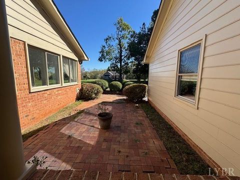 Tiny photo for 733 Morning Star Road, Appomattox, VA 24522 (MLS # 362460)
