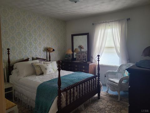 Tiny photo for 733 Morning Star Road, Appomattox, VA 24522 (MLS # 362460)