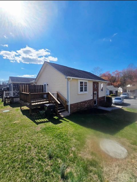 Tiny photo for 1001 Goosemeadow Drive, Forest, VA 24551 (MLS # 364928)