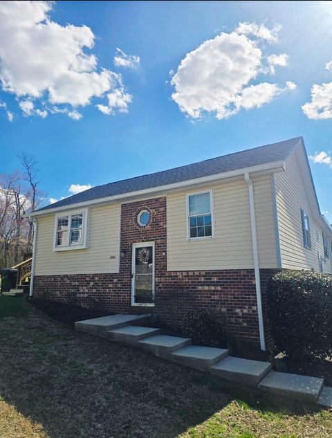 Photo of 1001 Goosemeadow Drive, Forest, VA 24551 (MLS # 364928)