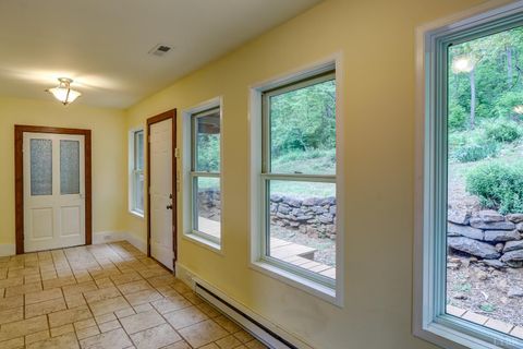 Tiny photo for 952 Naked Mountain Lane, Shipman, VA 22971 (MLS # 366129)
