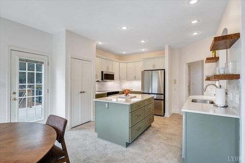 Tiny photo for 118 Sailview Drive, Forest, VA 24551 (MLS # 362227)