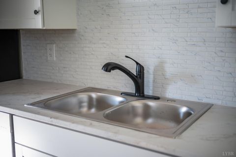 Tiny photo for 2927 Langhorne Road, Lynchburg, VA 24501 (MLS # 363451)