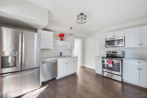 Tiny photo for 2927 Langhorne Road, Lynchburg, VA 24501 (MLS # 363451)