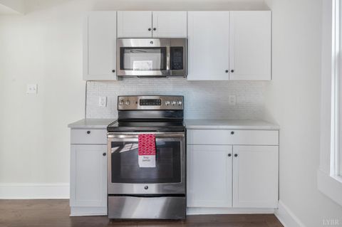 Tiny photo for 2927 Langhorne Road, Lynchburg, VA 24501 (MLS # 363451)