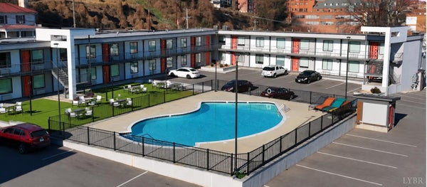 1500 MAIN ST APT 404, LYNCHBURG, VA 24504 - Image f8e00faa2d73701187b1a30cd24bbb2e/164346382