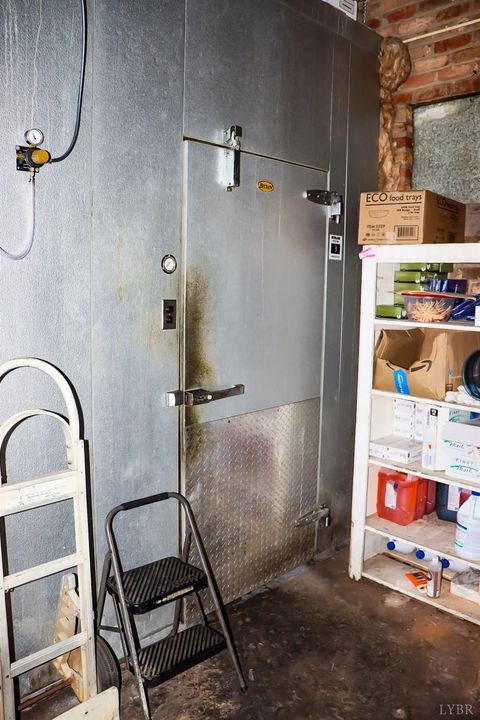 Tiny photo for 3007 Fort Avenue, Lynchburg, VA 24501 (MLS # 362876)