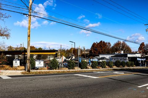 Tiny photo for 3007 Fort Avenue, Lynchburg, VA 24501 (MLS # 362876)