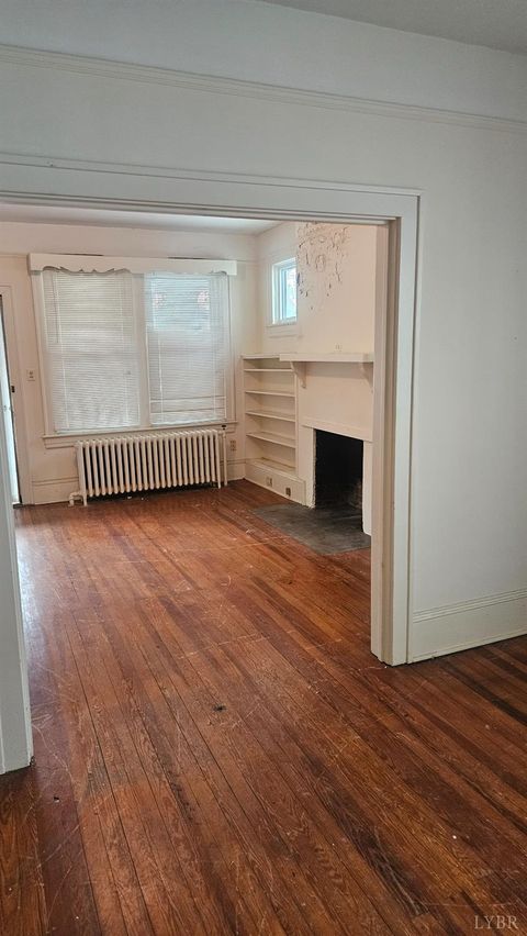 Tiny photo for 746 Peaks Street, Bedford, VA 24523 (MLS # 364406)