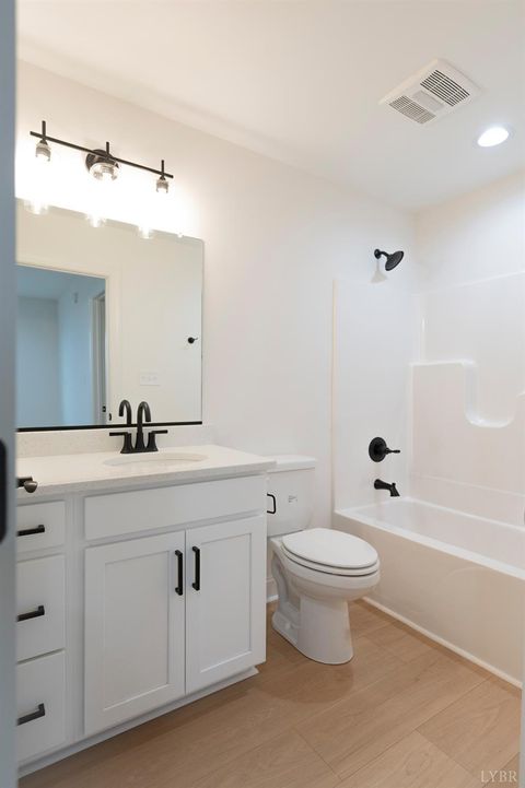 Tiny photo for 1127 Live Oak Court, Forest, VA 24551 (MLS # 363226)