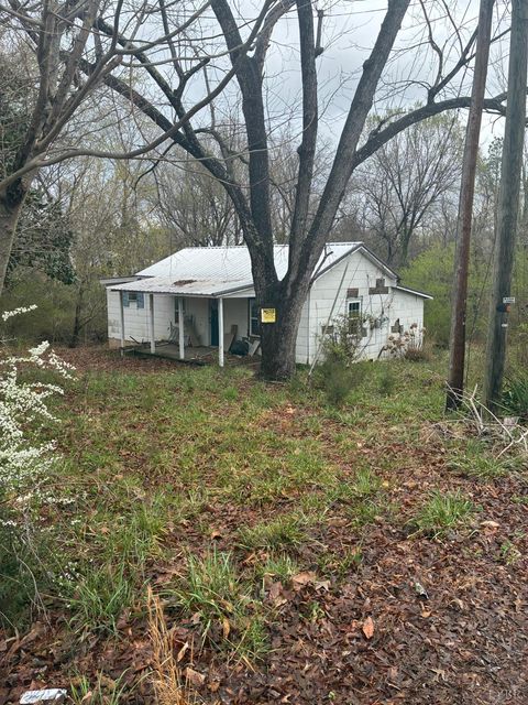 Tiny photo for 116 Sycamore Street, Brookneal, VA 24528 (MLS # 365126)