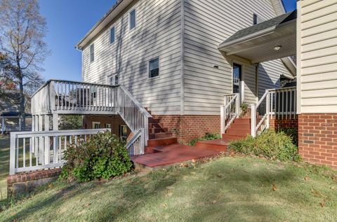 Tiny photo for 193 Fernridge Court, Madison Heights, VA 24572 (MLS # 362854)