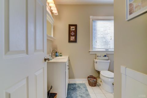 Tiny photo for 193 Fernridge Court, Madison Heights, VA 24572 (MLS # 362854)