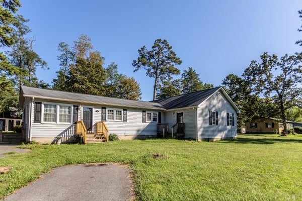 186 LOMBARDY ST, APPOMATTOX, VA 24522 - Image fa4e0b0b28a858396dca05f48d788636/4174884044