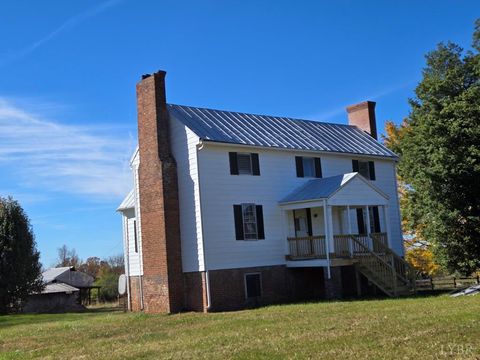 Photo of 9524 Darlington Heights Road, Farmville, VA 23901 (MLS # 363152)