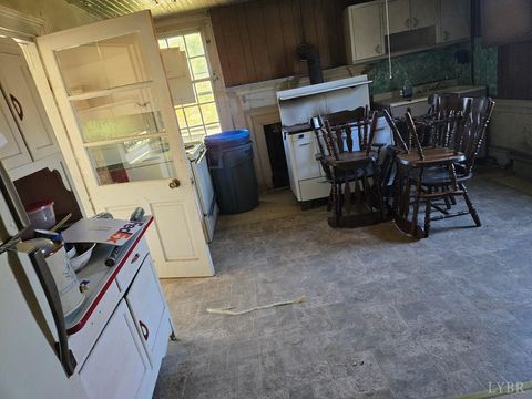 Tiny photo for 9524 Darlington Heights Road, Farmville, VA 23901 (MLS # 363152)