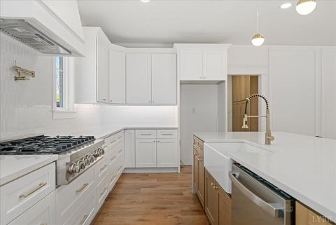 Tiny photo for 109 Two Creek Drive, Lynchburg, VA 24502 (MLS # 363181)