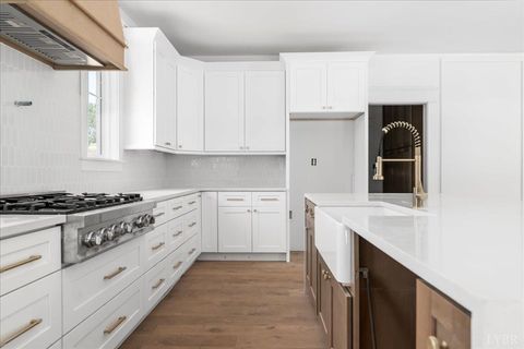 Tiny photo for 109 Two Creek Drive, Lynchburg, VA 24502 (MLS # 363181)