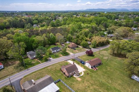 Tiny photo for 275 Seminole Drive, Madison Heights, VA 24572 (MLS # 365885)