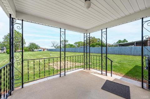 Tiny photo for 275 Seminole Drive, Madison Heights, VA 24572 (MLS # 365885)