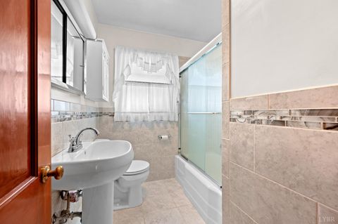 Tiny photo for 275 Seminole Drive, Madison Heights, VA 24572 (MLS # 365885)