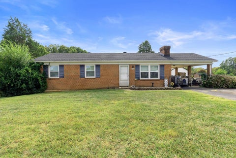 Homes For Sale - 542 Dixie Airport Rd Rd<br/> Madison Heights, VA 24572