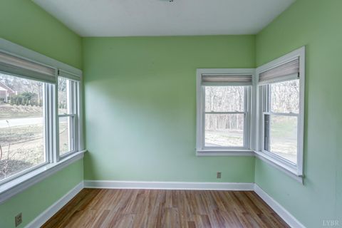 Tiny photo for 1901 Bedford Avenue, Altavista, VA 24517 (MLS # 364664)